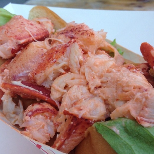 Lobster Roll at Roy Moore Lobster Company on #foodmento http://foodmento.com/place/1238