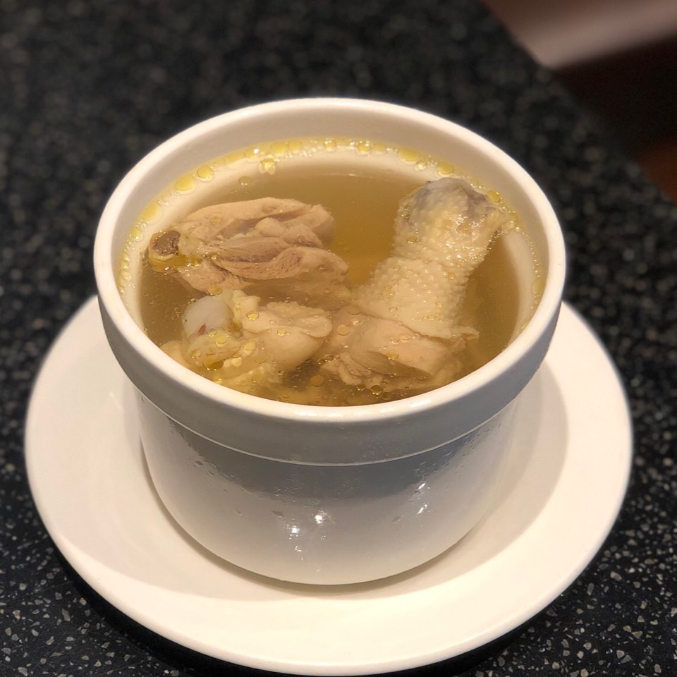 House Chicken Soup at Din Tai Fung on #foodmento http://foodmento.com/place/12440