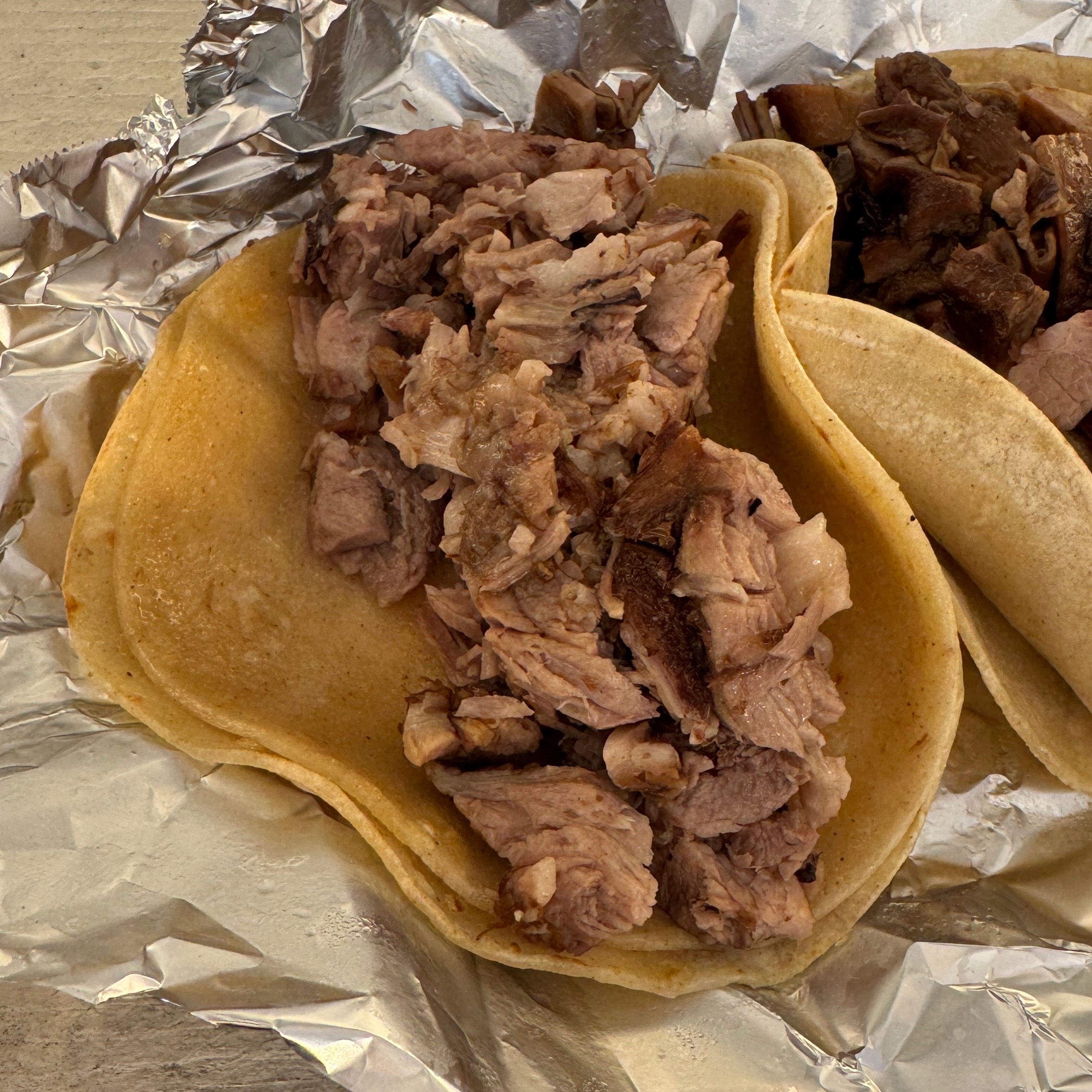 Carnitas Tacos $5 from Carnitas El Momo on #foodmento http://foodmento.com/dish/48123