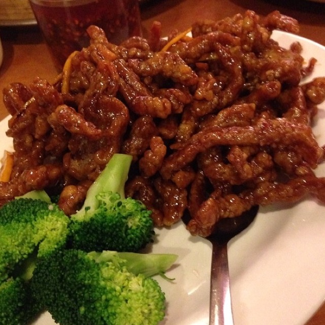 Crispy Beef from Joe's Shanghai 鹿嗚春 on #foodmento http://foodmento.com/dish/11150