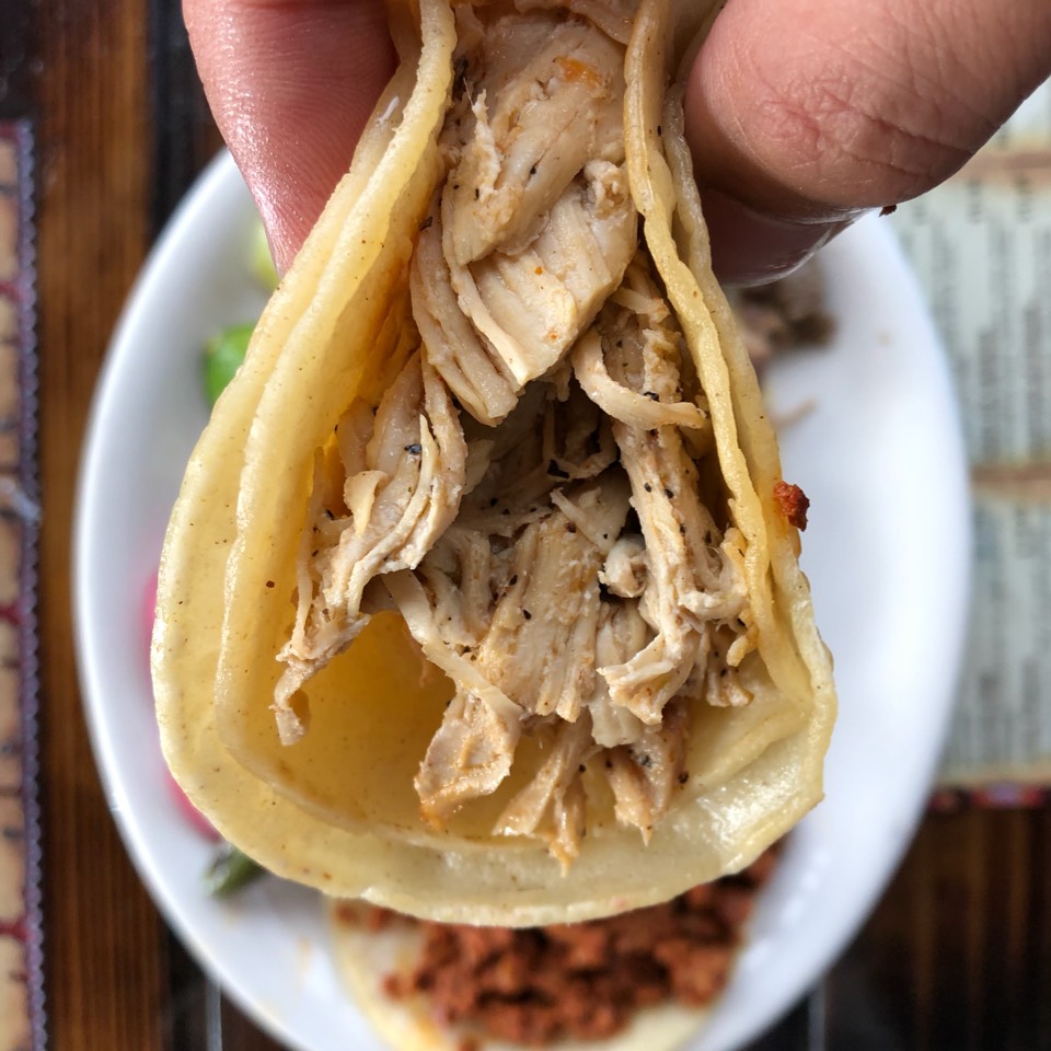 Chicken Taco from El Amigo Tacos on #foodmento http://foodmento.com/dish/48264