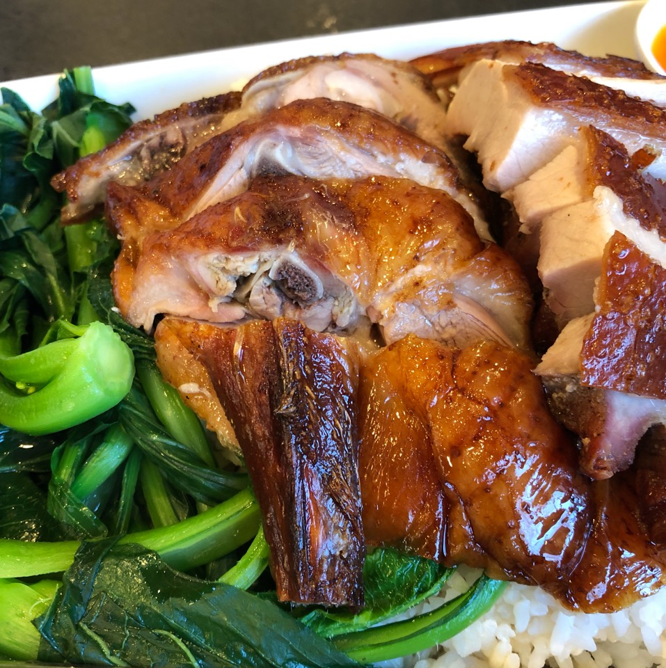 BBQ Duck from Hong Kong BBQ Restaurant on #foodmento http://foodmento.com/dish/48494