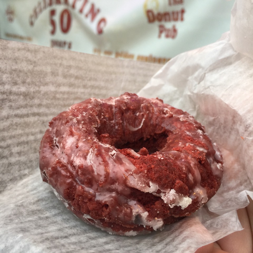 Red Velvet Donut at The Donut Pub on #foodmento http://foodmento.com/place/1261