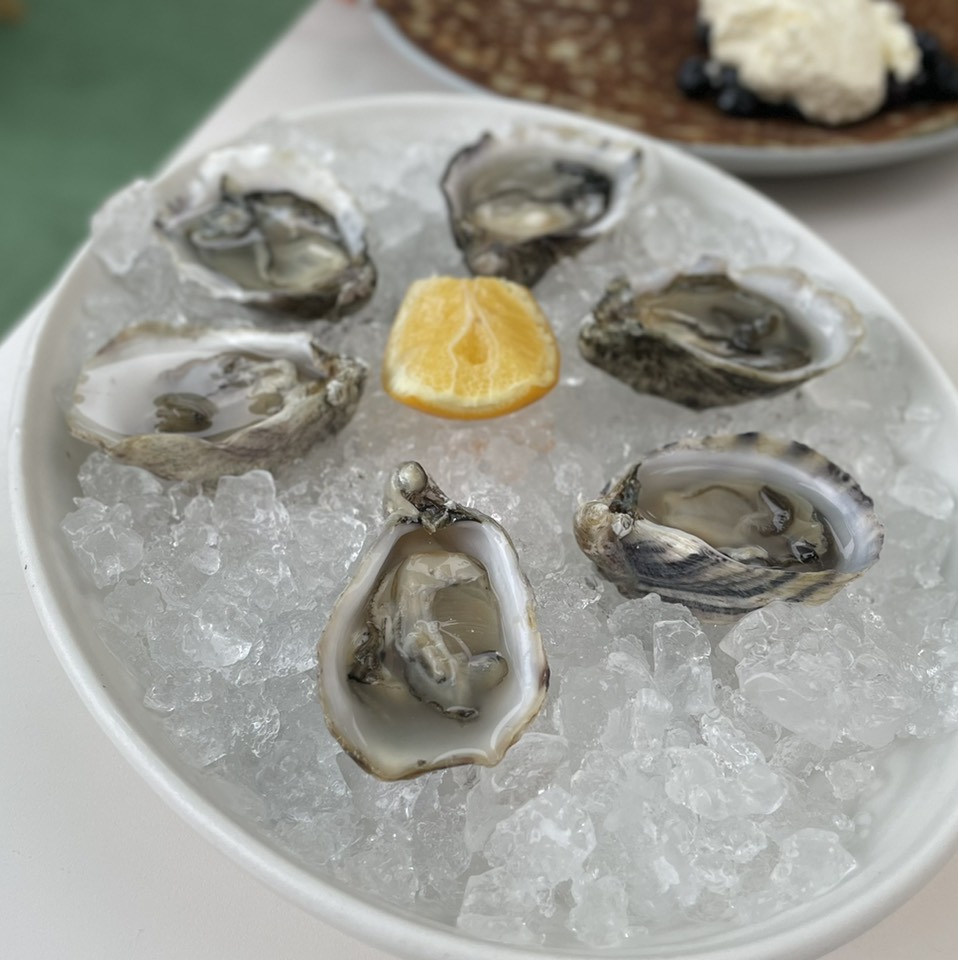 Raw Oysters (Shigoku, Morro Bay) $4 Each at Yang’s Kitchen on #foodmento http://foodmento.com/place/12720