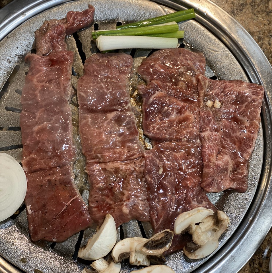 Premium Kalbi - Barbeque​ from The Corner Place (길목) on #foodmento http://foodmento.com/dish/49141