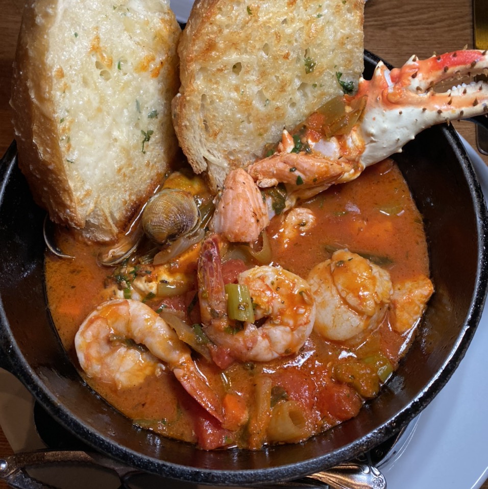 San Francisco Seafood Cioppino at Rock'N Fish on #foodmento http://foodmento.com/place/12735