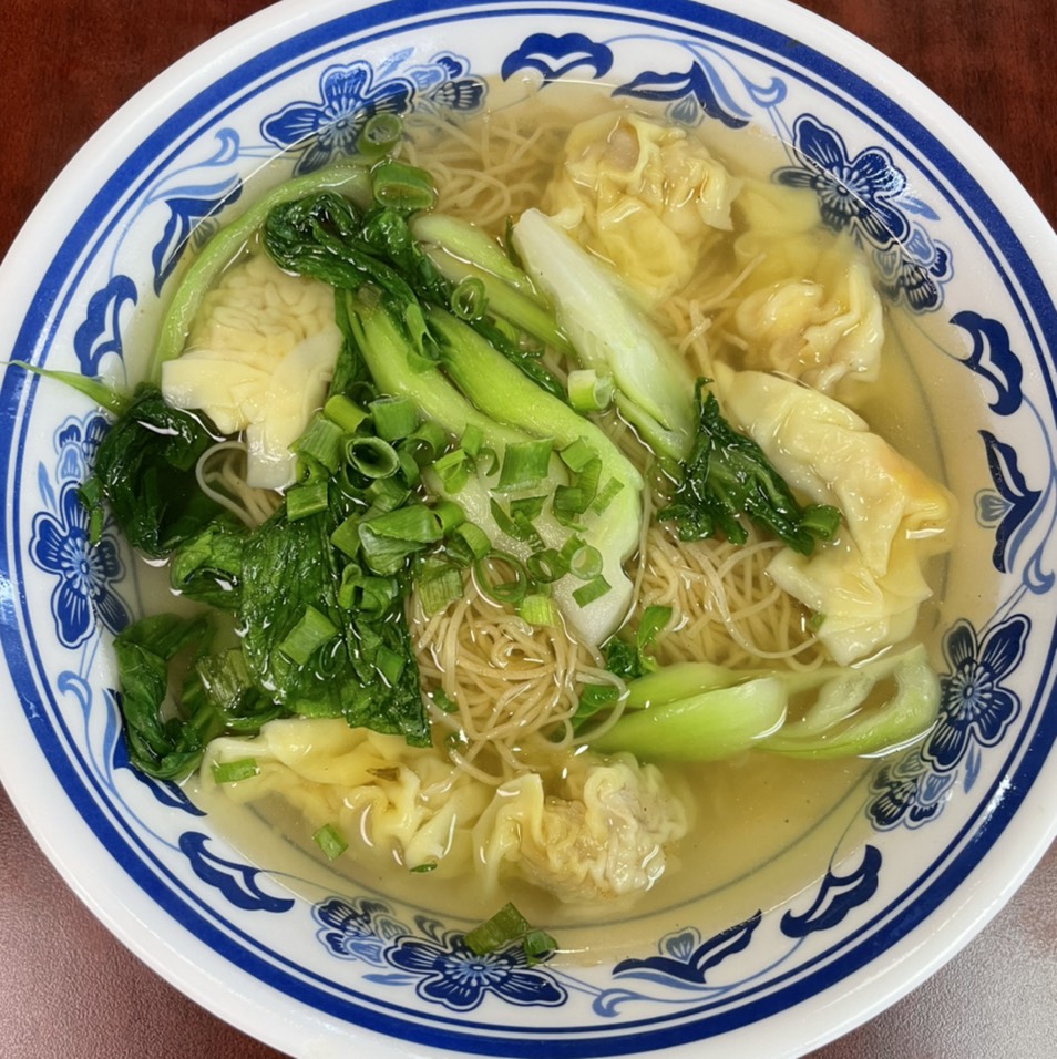 Wonton Noodle Soup at Lam's Kitchen on #foodmento http://foodmento.com/place/12748