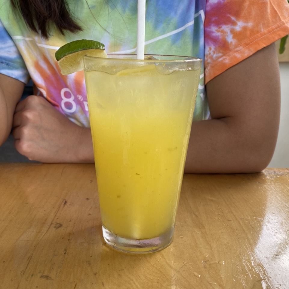 Calamansi Limeade + Lilikoi Syrup from Over Easy Hawaii on #foodmento http://foodmento.com/dish/49328