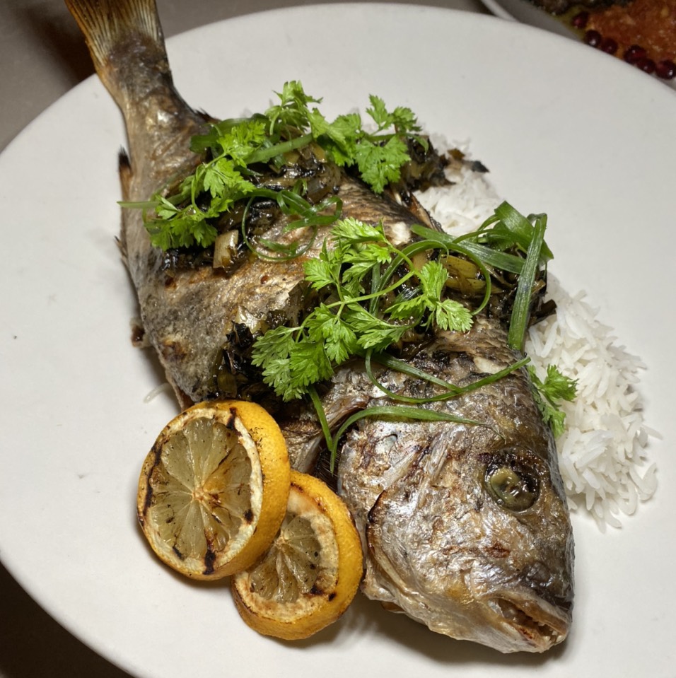 Grilled Whole Fish from Santuari on #foodmento http://foodmento.com/dish/49441