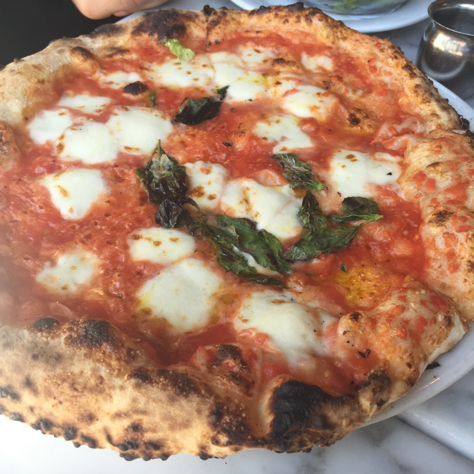 Margherita - Pizze‎ at Motorino on #foodmento http://foodmento.com/place/1284