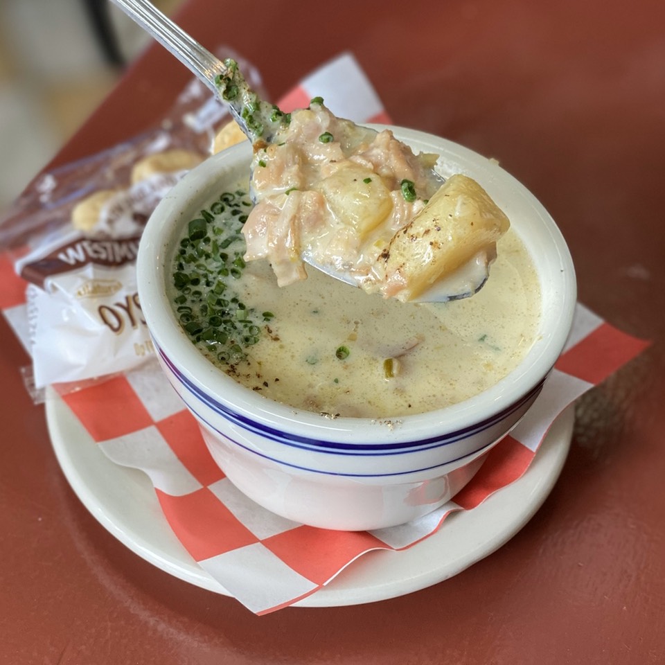 Clam Chowdaaa, NE Style $7 at Found Oyster on #foodmento http://foodmento.com/place/12866