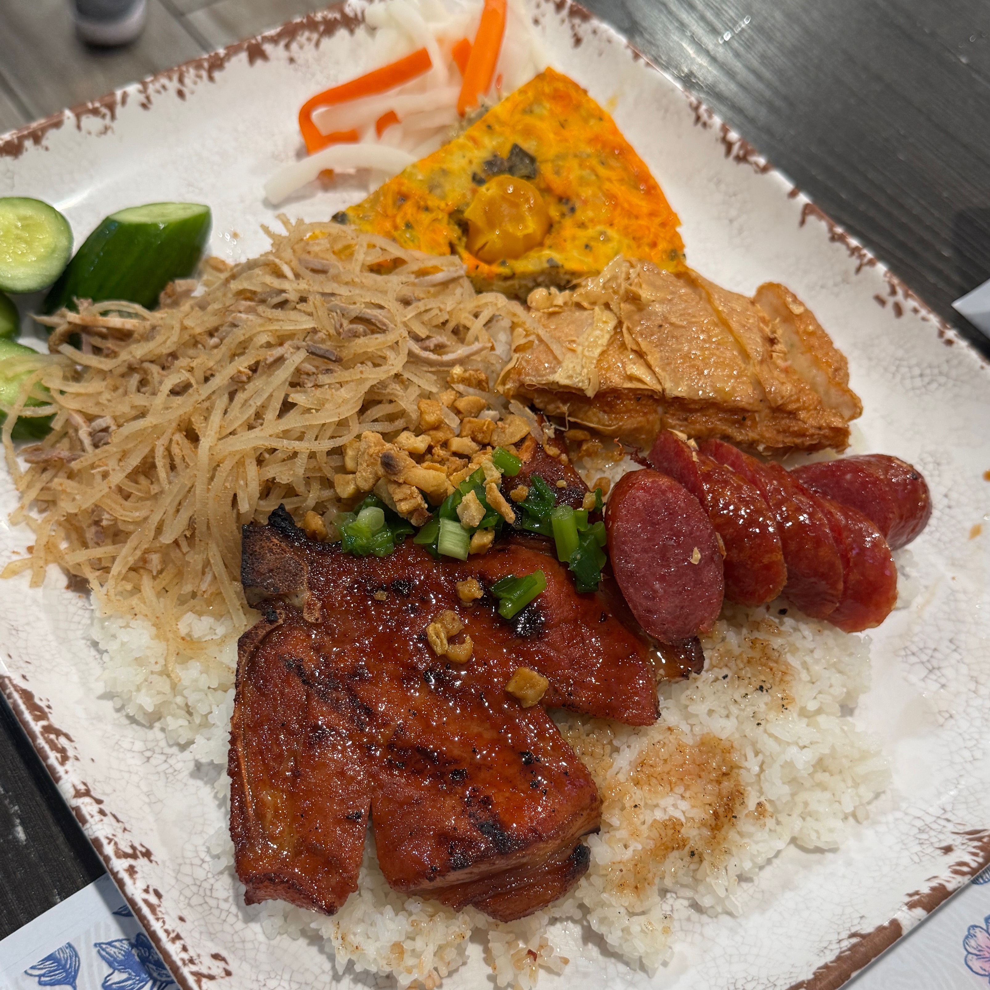 Com Tam Everything (No 29) $18 at Com Tam Thuan Kieu on #foodmento http://foodmento.com/place/12993