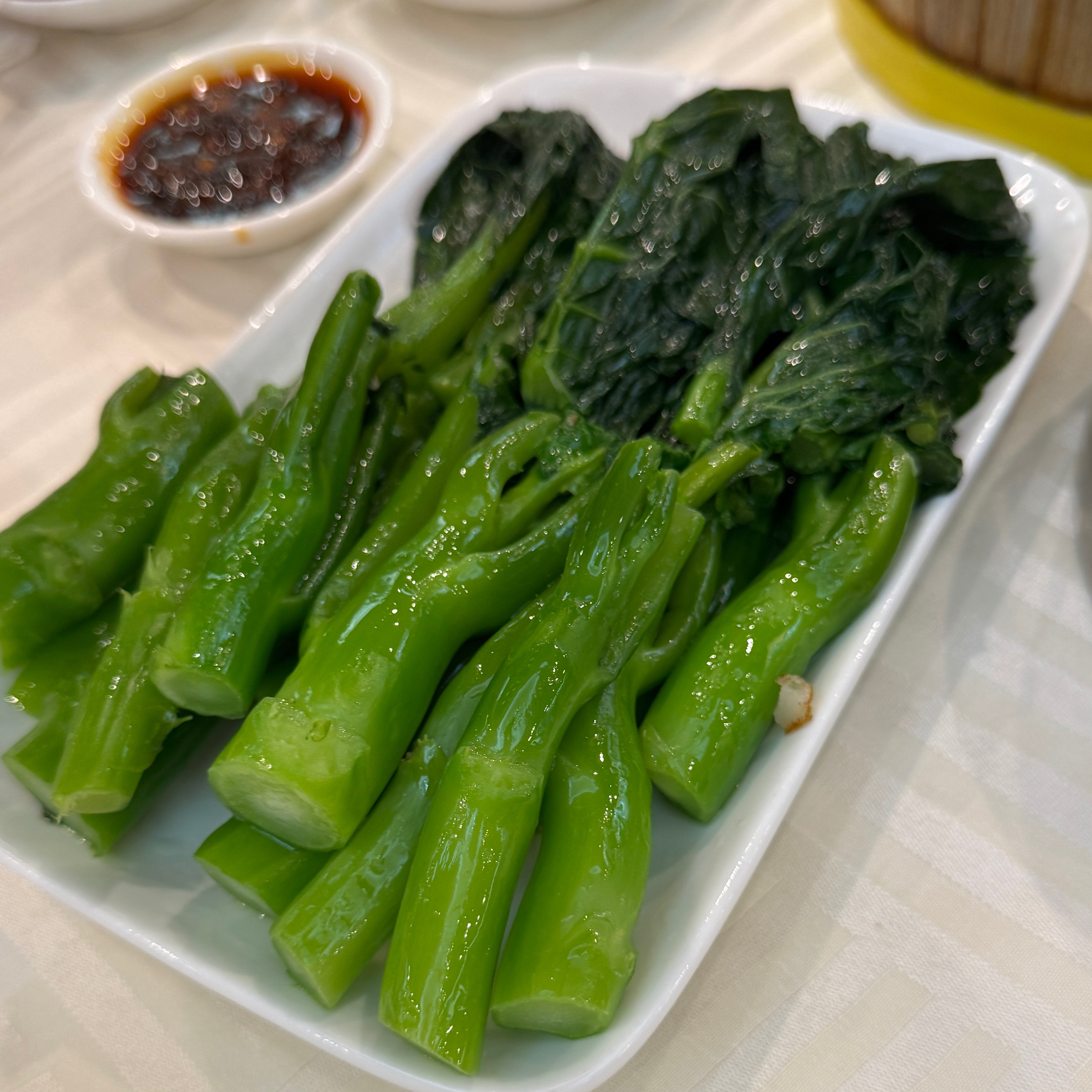 Chinese Broccoli With Oyster Sauce $11 at NBC Seafood Restaurant on #foodmento http://foodmento.com/place/13076