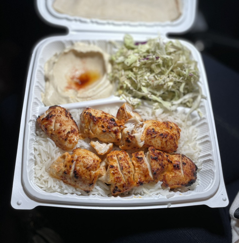 Chicken Breast Kabob Plate on #foodmento http://foodmento.com/dish/50938
