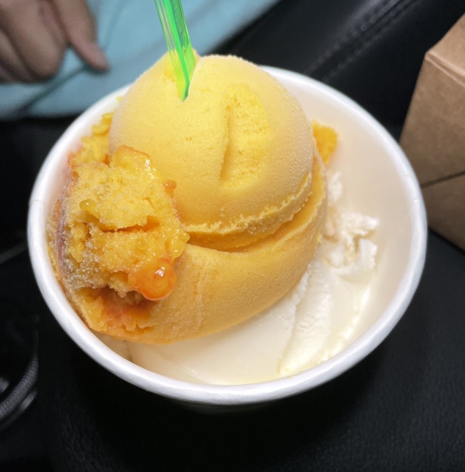 Mango Sorbet from Mateo's Ice Cream & Fruit Bars on #foodmento http://foodmento.com/dish/50943