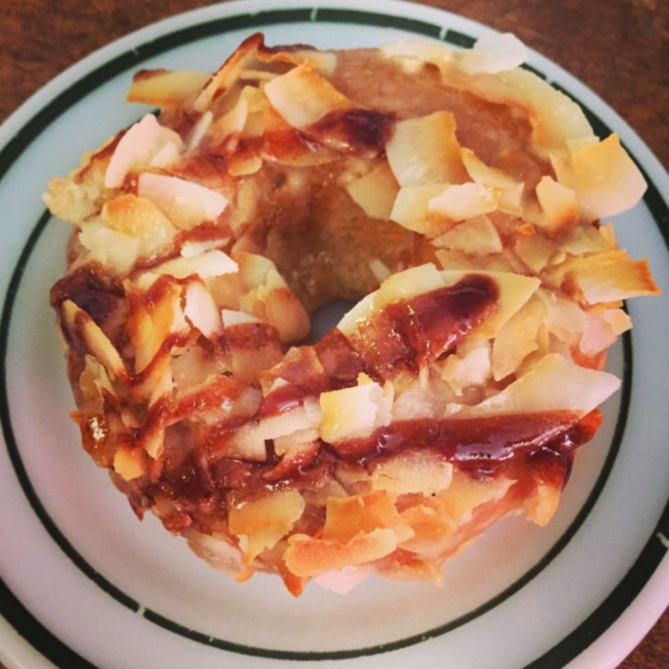 Samoa Doughnut (Crunchy Coconut, Vanilla...) from BabyCakes NYC on #foodmento http://foodmento.com/dish/20600