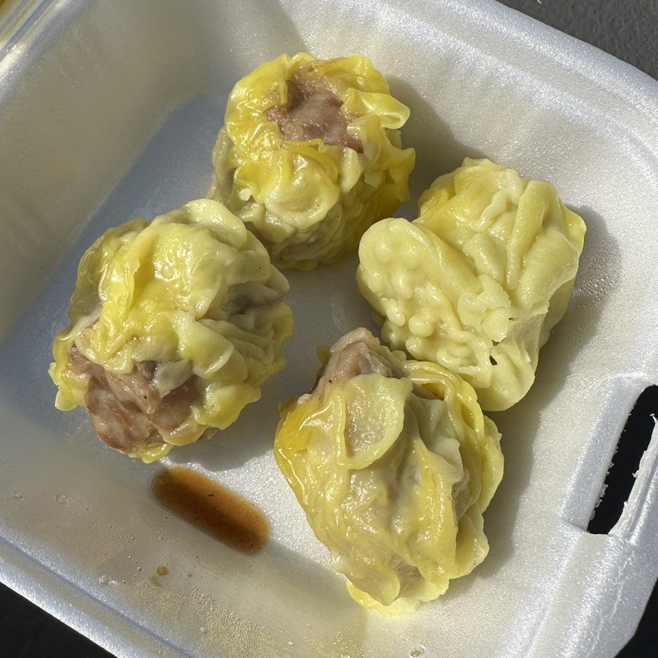 Pork Shumai $0.80 at Long's Family Pastry on #foodmento http://foodmento.com/place/13120