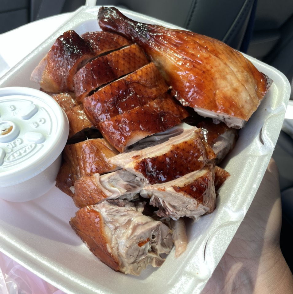Roast Duck $17.50 Half from Lieng Hoa on #foodmento http://foodmento.com/dish/51060