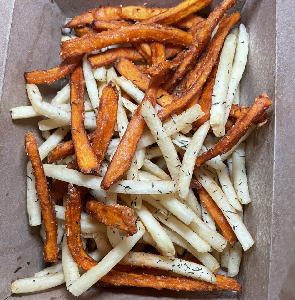 Mixed Fried And Sweet Potato Fries at 25° on #foodmento http://foodmento.com/place/13139
