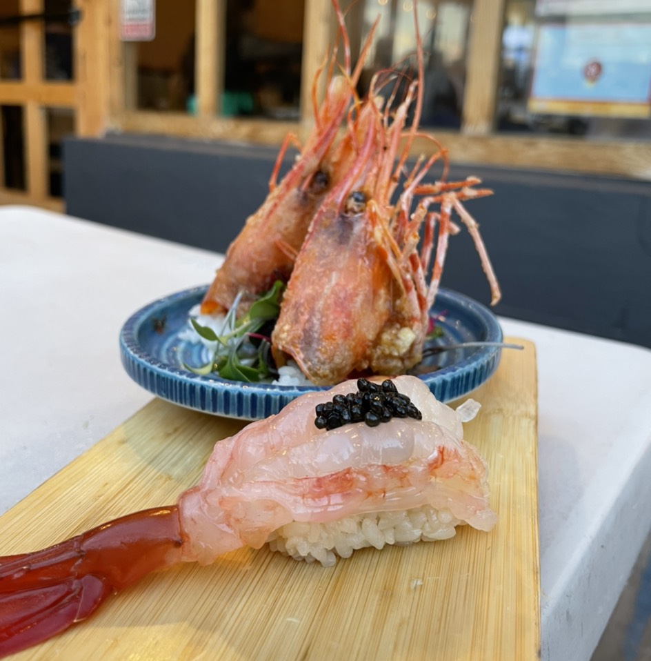 Live Ama Ebi Sushi from Osen Izakaya on #foodmento http://foodmento.com/dish/52036