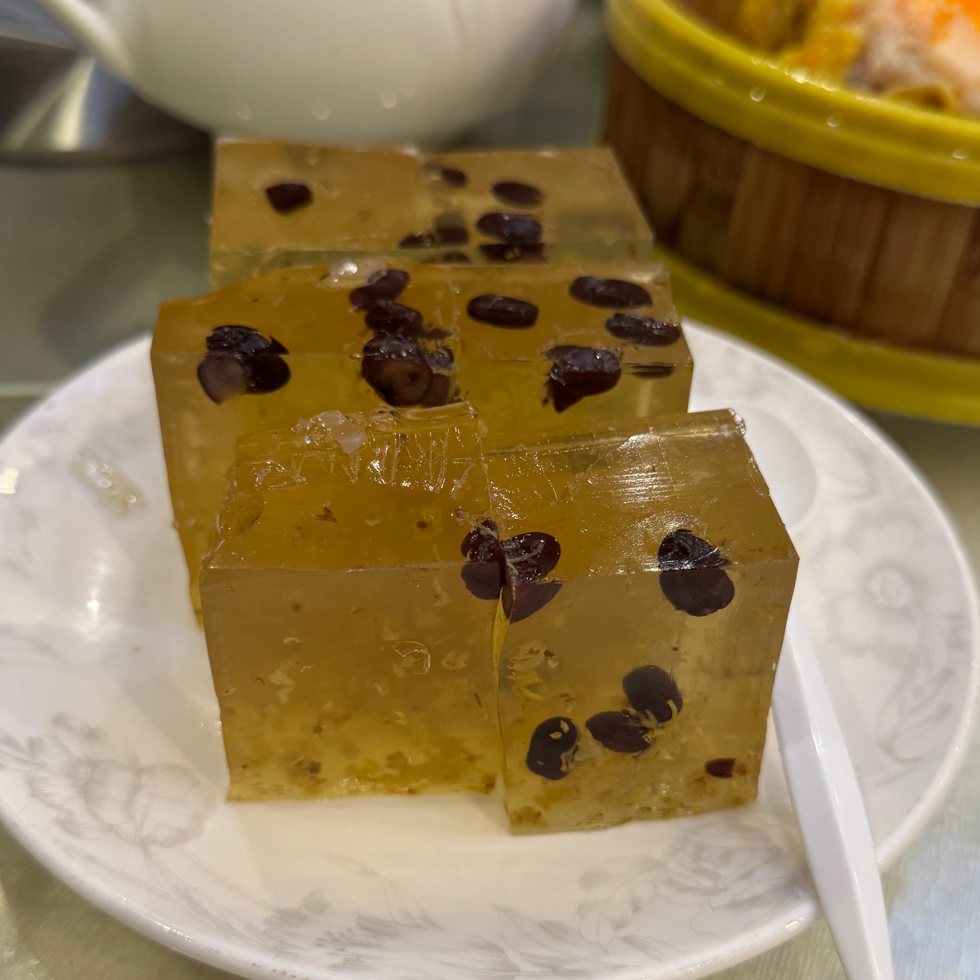 Osmanthus Jelly at Longo Seafood on #foodmento http://foodmento.com/place/13201