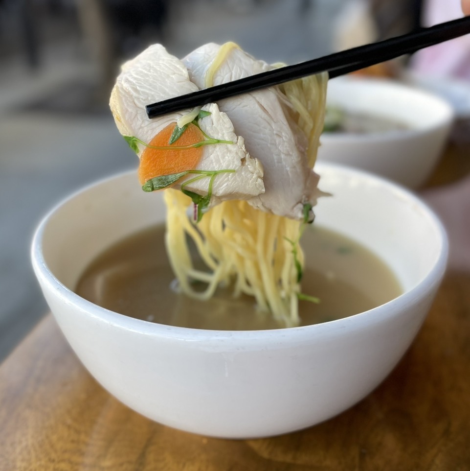 Bone Kettle Noodles & Broth With Ginger Seared Chicken from Bone Kettle on #foodmento http://foodmento.com/dish/51432