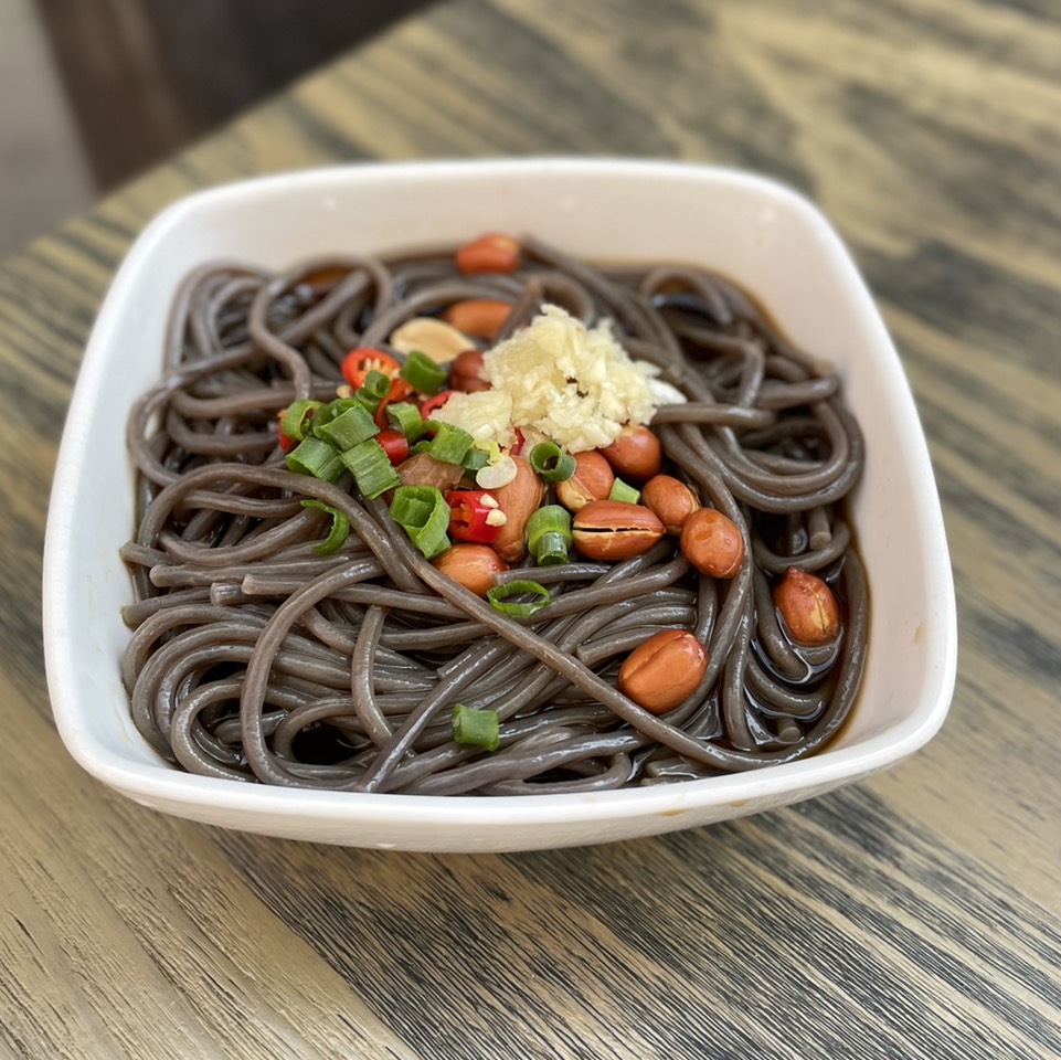 Hot & Sour Fernbrake Noodles on #foodmento http://foodmento.com/dish/51491