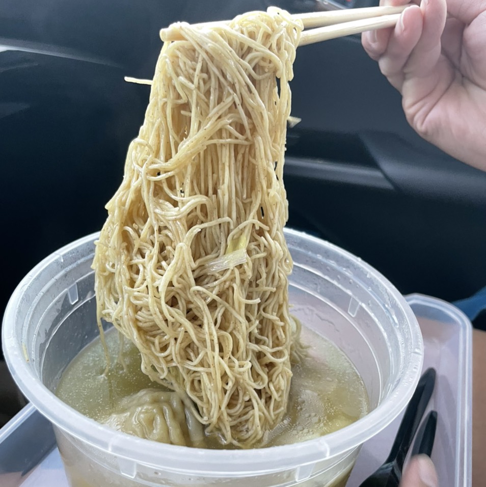 Wonton Noodle Soup $10.50 on #foodmento http://foodmento.com/dish/51526