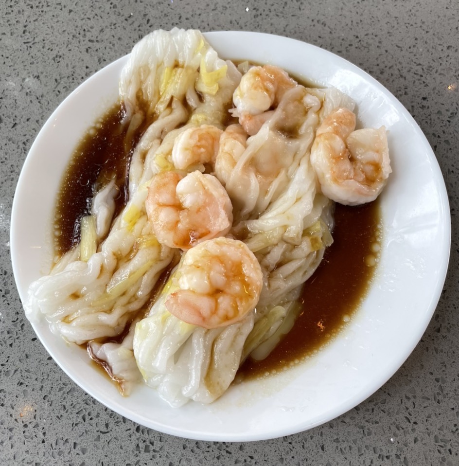 Steam Rice Roll With Shrimp $6.50 (was $5.50) from Tam's Noodle House on #foodmento http://foodmento.com/dish/52777