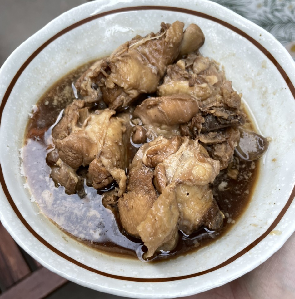Chicken Adobo from Chaaste Family Market on #foodmento http://foodmento.com/dish/51647