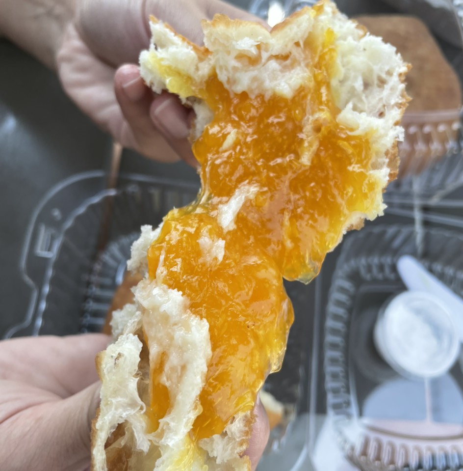 Apricot Jam Ponchik at Art's Bakery on #foodmento http://foodmento.com/place/13347