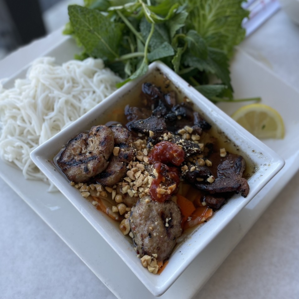 Bun Cha Ha Noi (Grilled Pork Hanoi Style, Vermicelli) from Song Long Restaurant on #foodmento http://foodmento.com/dish/52107