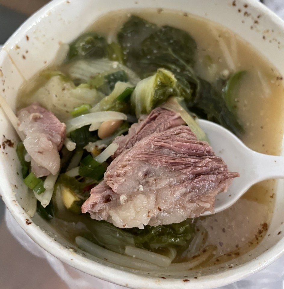 Beef Rib Stew, Dried Cabbage from Mapo Kkak Du Gi (마포깍두기) on #foodmento http://foodmento.com/dish/52591