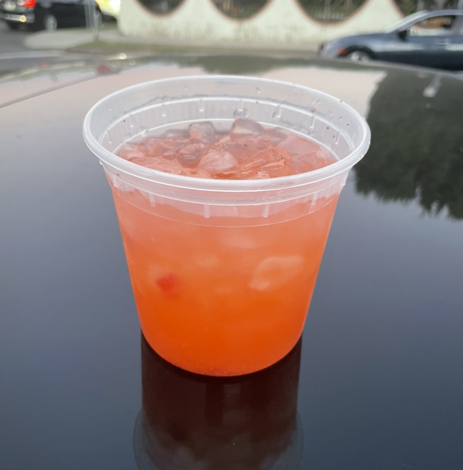 Strawberry Lemonade Drink $4 from Villa’s Tacos on #foodmento http://foodmento.com/dish/52885