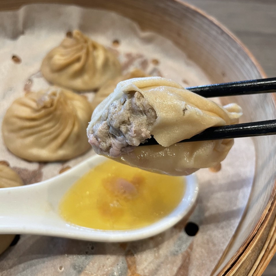 Foie Gras Xiao Long Bao (Soup Dumpling) $14.80 at Paradise Dynasty on #foodmento http://foodmento.com/place/13539