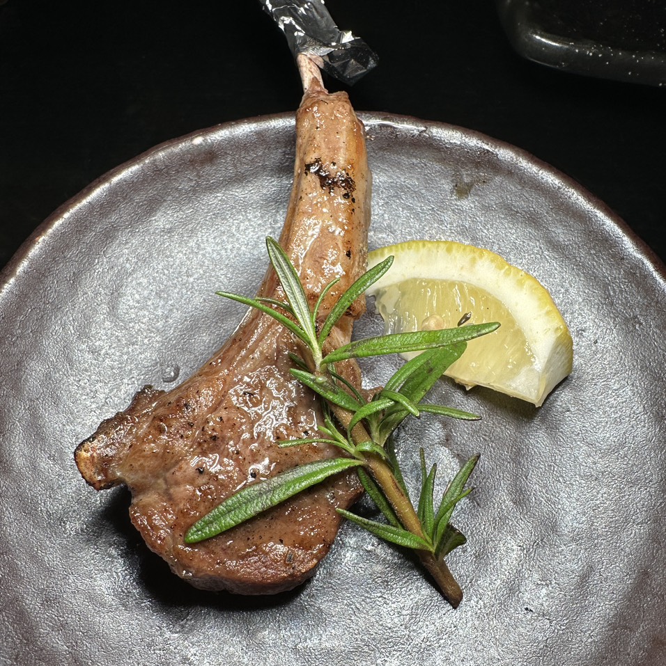 Lamb Chop Skewer $7 on #foodmento http://foodmento.com/dish/52498