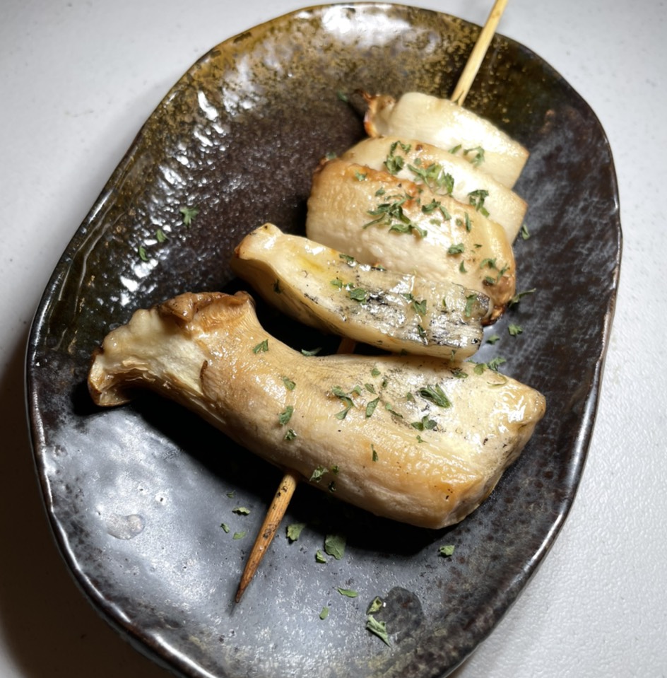 Oyster Mushroom With Truffle Oil Skewer $4 at Hasu Yakitori on #foodmento http://foodmento.com/place/13550