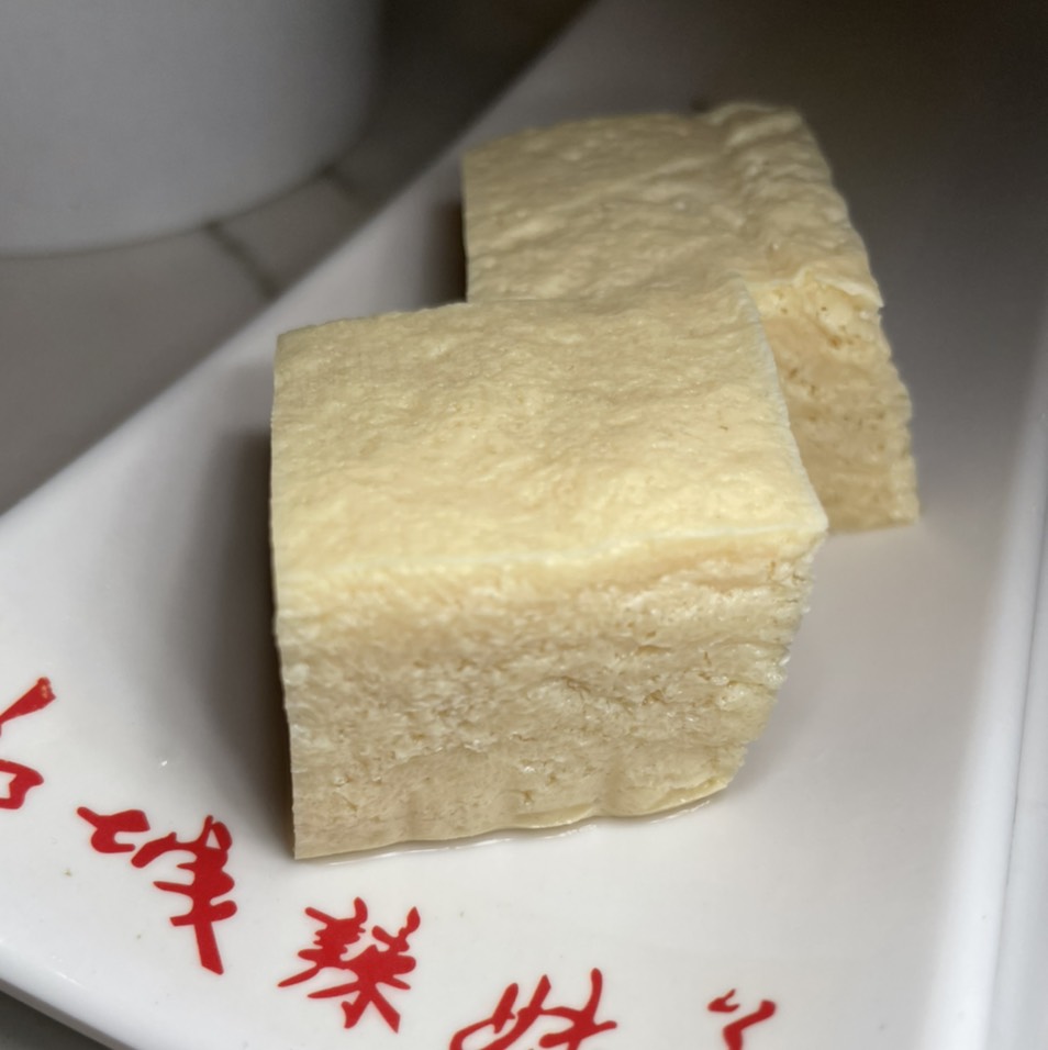 Frozen Sponge Tofu from Shancheng Lameizi Hot Pot on #foodmento http://foodmento.com/dish/52926