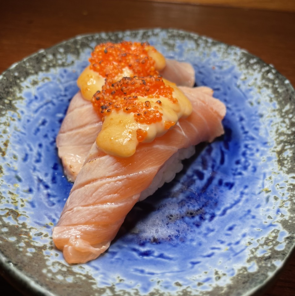 Salmon Fire Cracker Nigiri Sushi from Imanas Tei on #foodmento http://foodmento.com/dish/52946