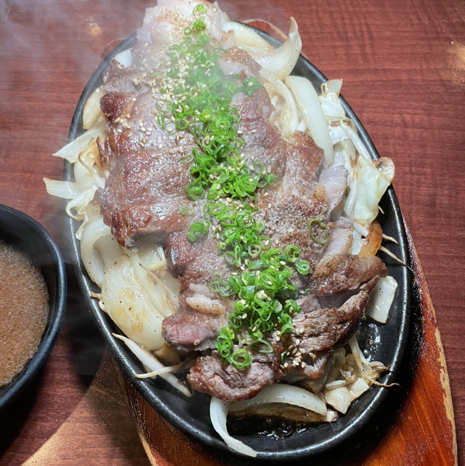 Ribeye Steak from Izakaya Torae Torae on #foodmento http://foodmento.com/dish/53011