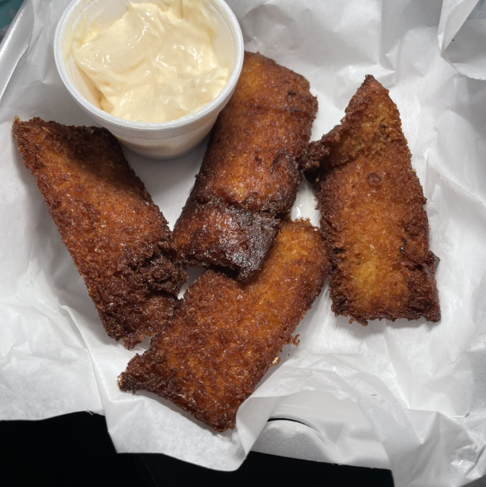 Tamales de Elote Fritos con Crema $7 at La Flor Blanca on #foodmento http://foodmento.com/place/13747