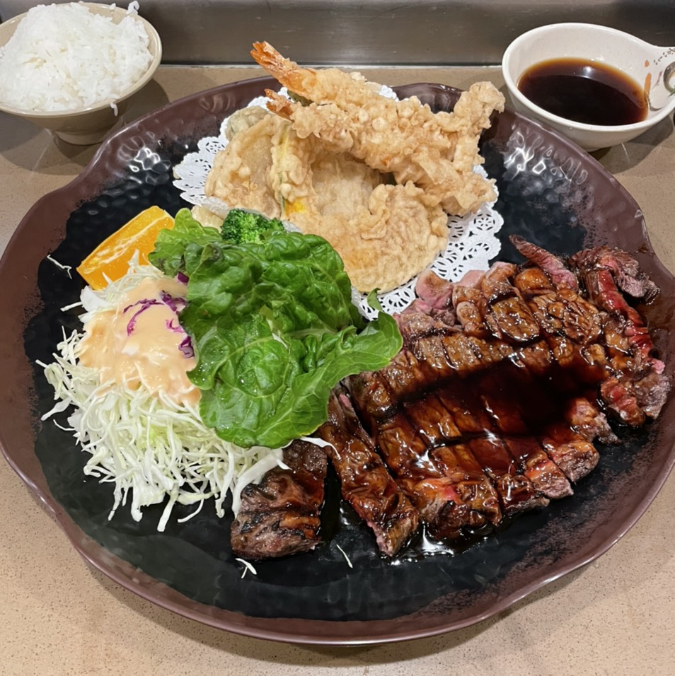 Tempura & Beef Teriyaki Combo $27.50 at Azuma Japanese Restaurant on #foodmento http://foodmento.com/place/13834