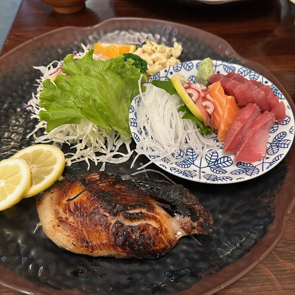 Sashimi & Black Cod $30 at Azuma Japanese Restaurant on #foodmento http://foodmento.com/place/13834