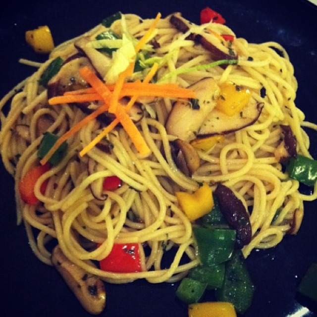 Spaghetti With Shiitake Mushrooms at 7 Sensations on #foodmento http://foodmento.com/place/1383