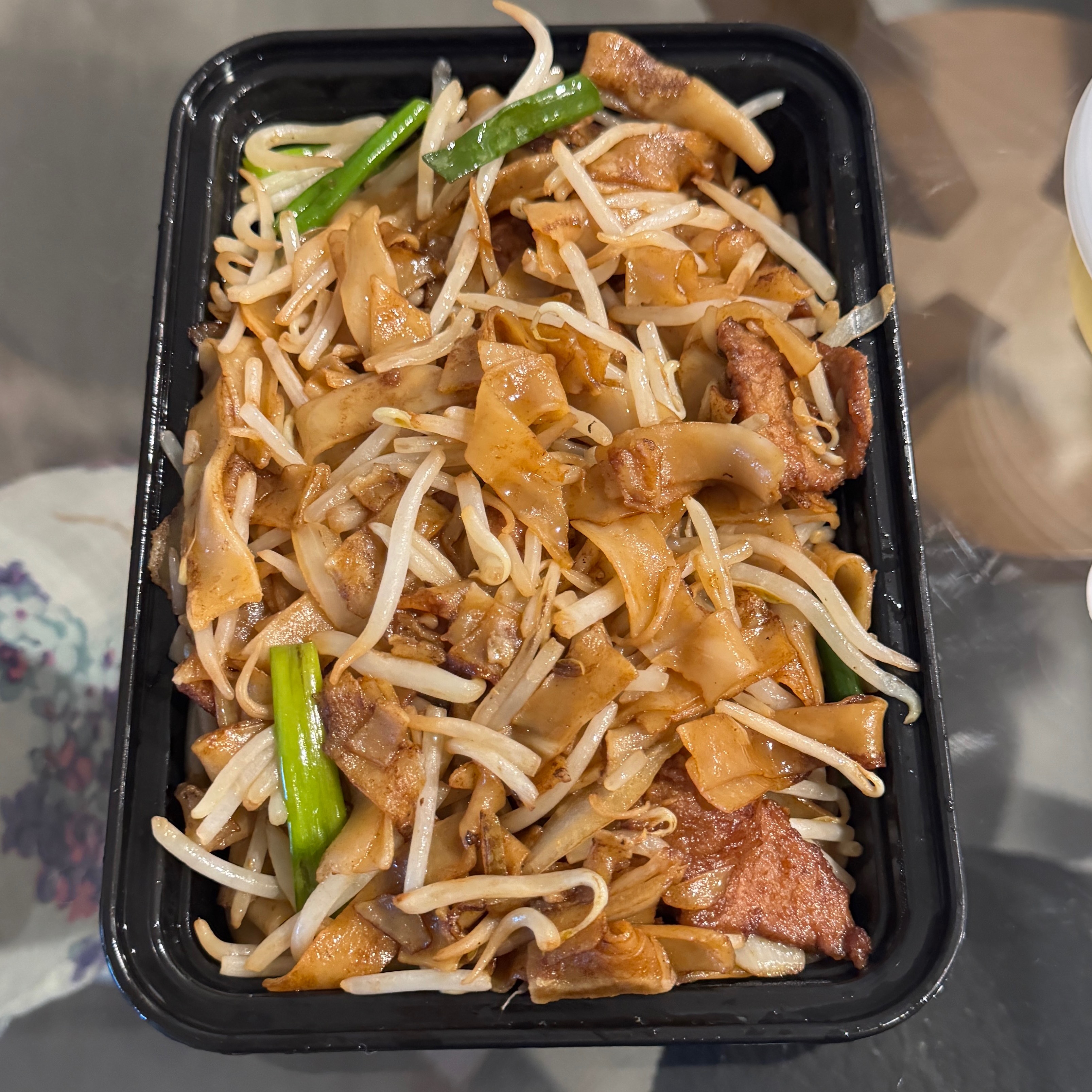 Beef Chow Fun $15 from Phoenix Inn Chinese Cuisine on #foodmento http://foodmento.com/dish/62865