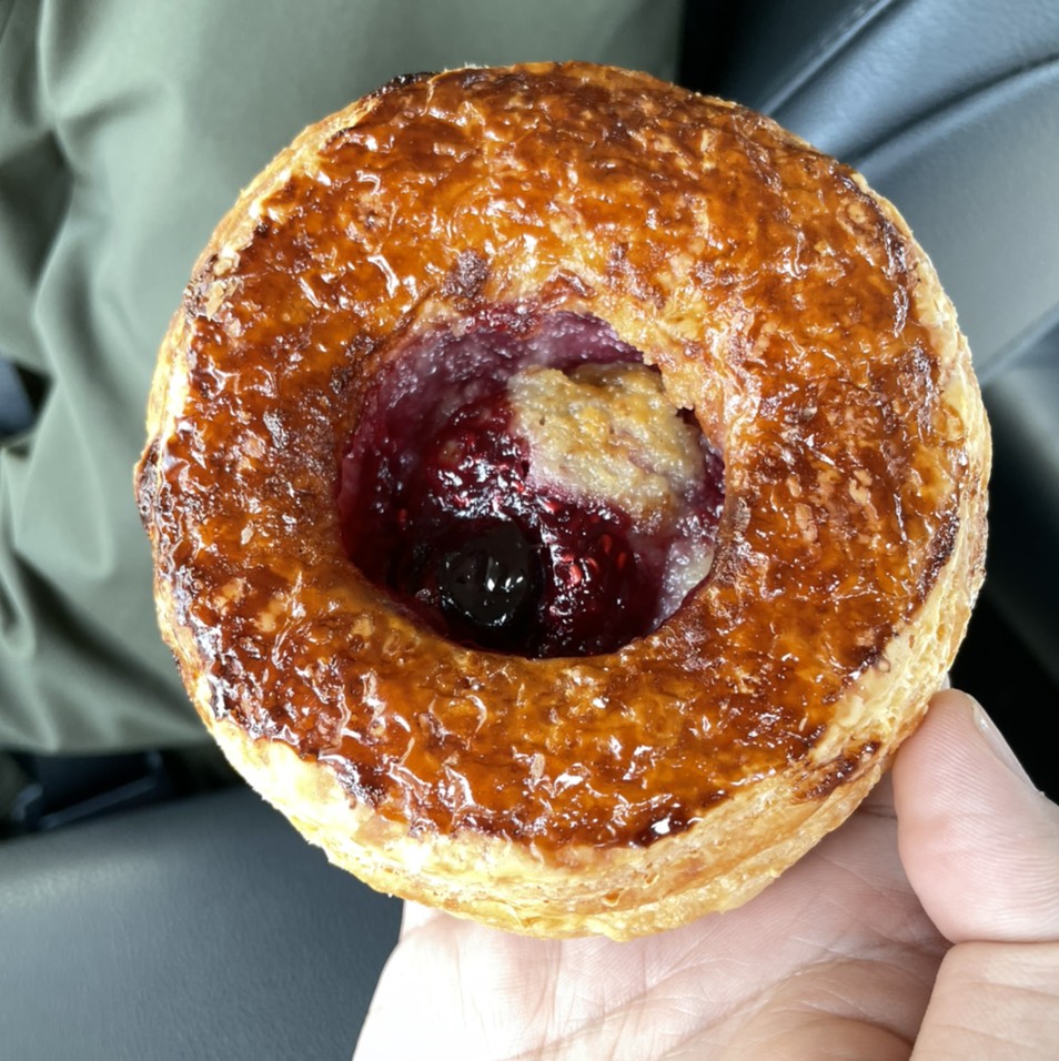 Cherry Currant Parisian from Bakeshop on #foodmento http://foodmento.com/dish/53769