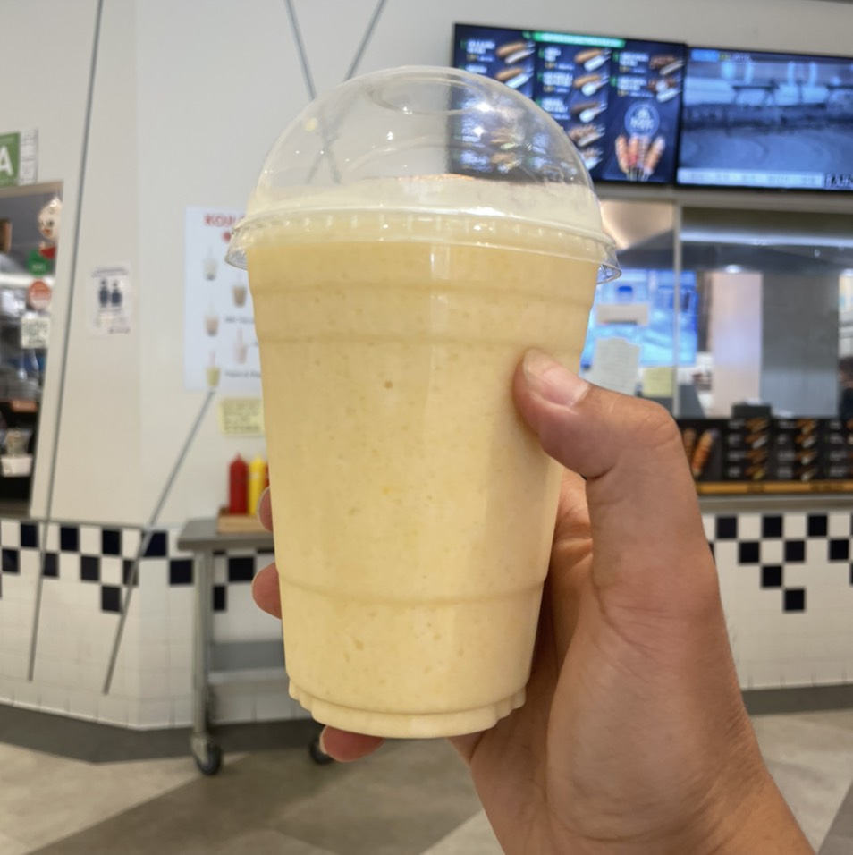 Peach & Pineapple Smoothie (Koji Drink) $5 on #foodmento http://foodmento.com/dish/54207