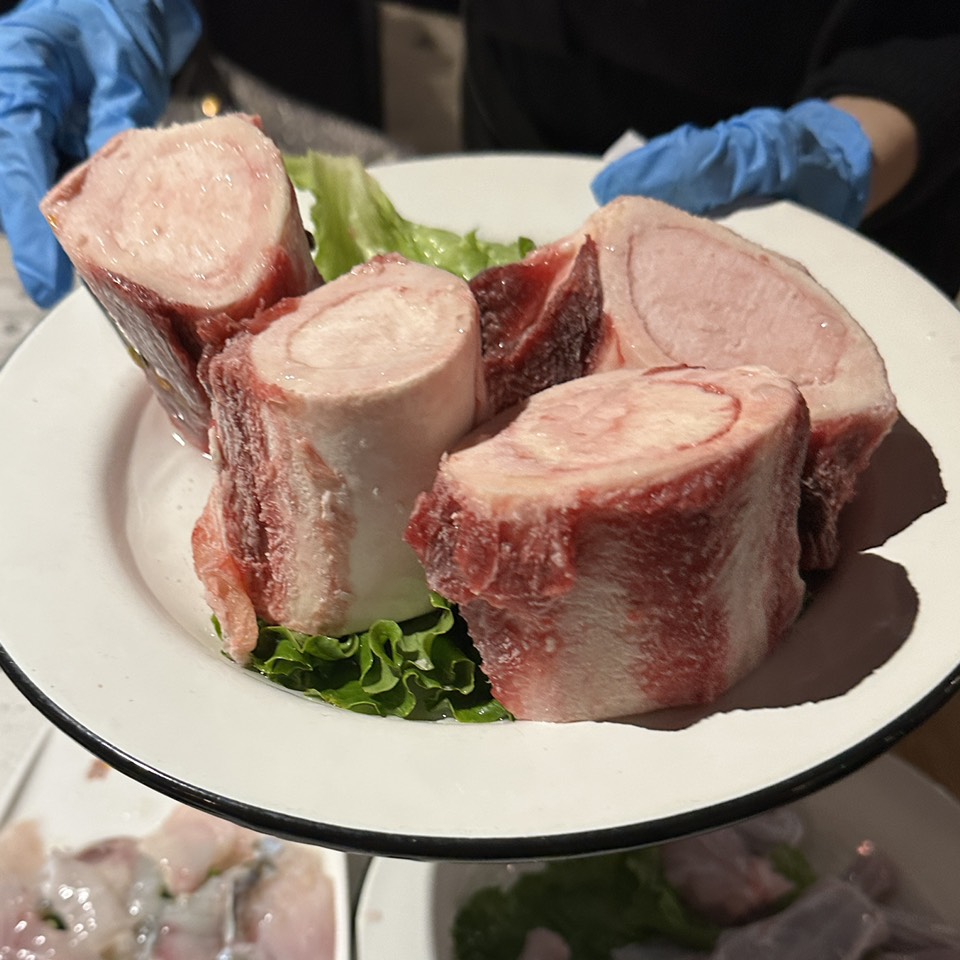 Tasty Beef Bone Marrow $9 at Chong Qing Yao Mei on #foodmento http://foodmento.com/place/14016