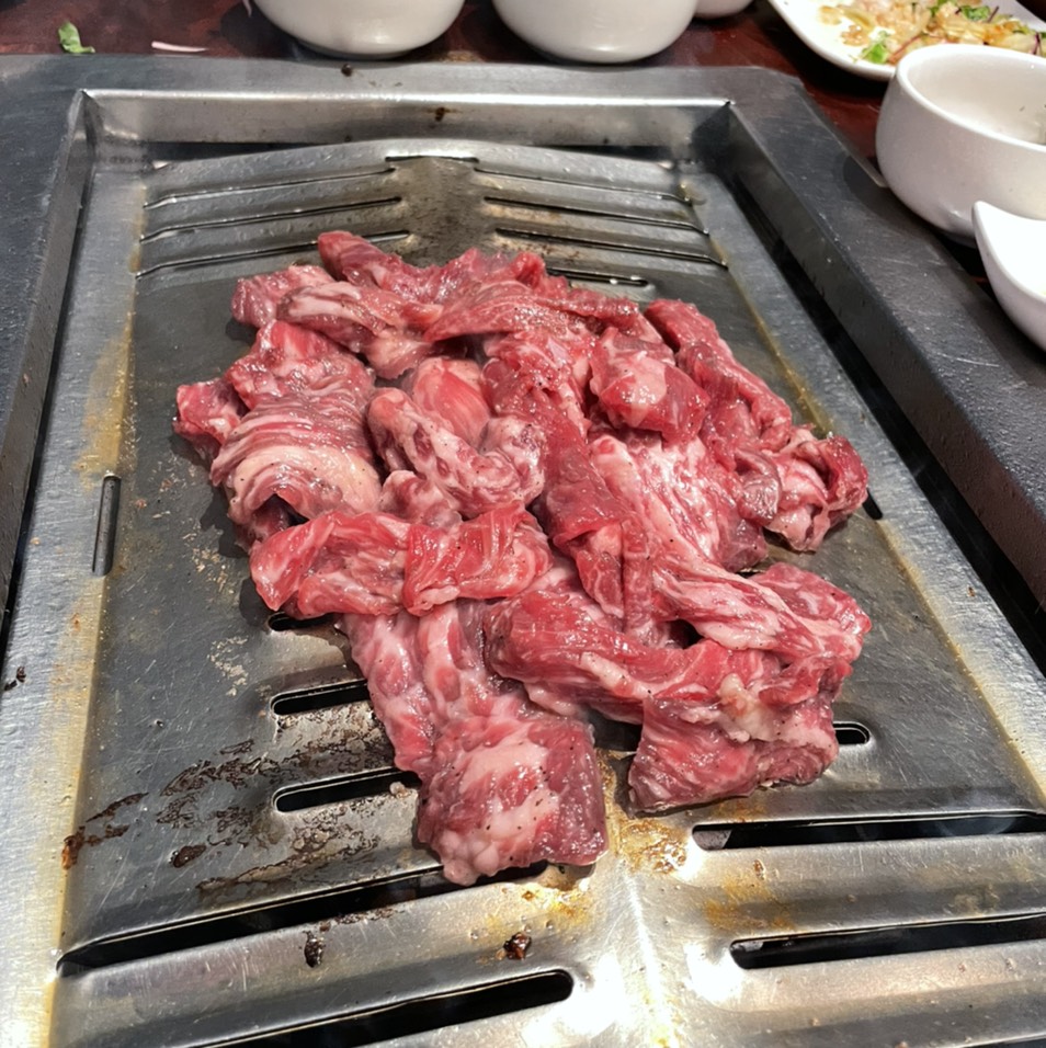 Joo Mul Luk (USDA Black Angus Boneless Short Rib, Sesame Oil) $40 at Soowon Galbi on #foodmento http://foodmento.com/place/14042