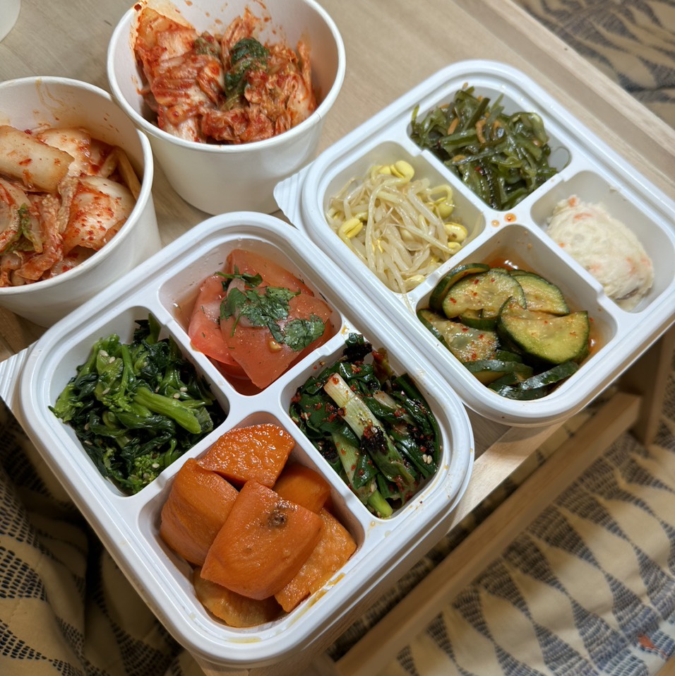 Banchan at Soowon Galbi on #foodmento http://foodmento.com/place/14042